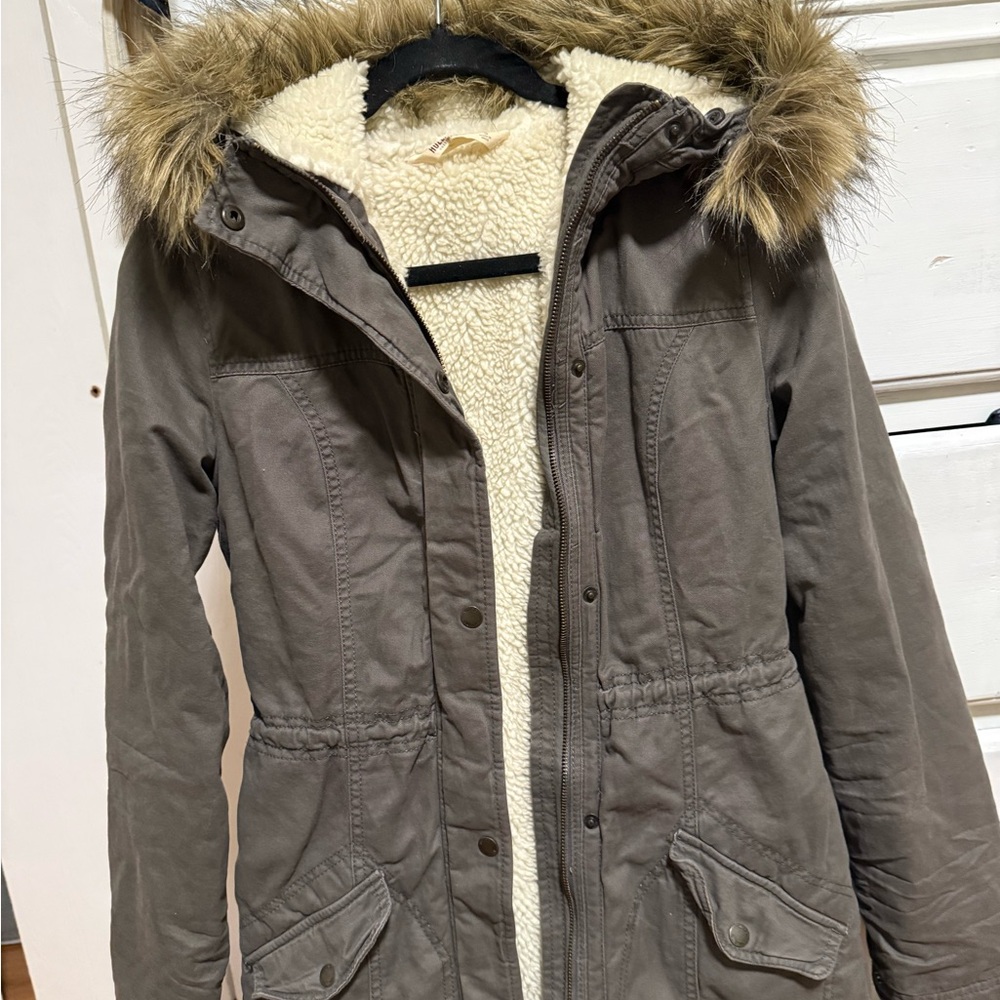 Hollister Women's Tan Fur-Trimmed Trench Coat